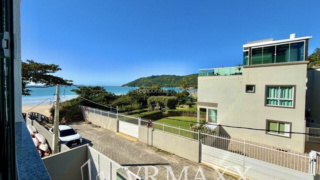 Apartment for vacation rental in Bombinhas (Canto Grande)