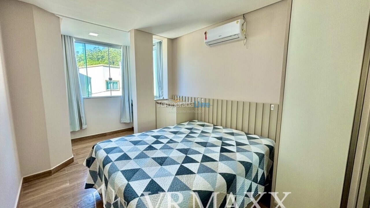 Apartment for vacation rental in Bombinhas (Canto Grande)