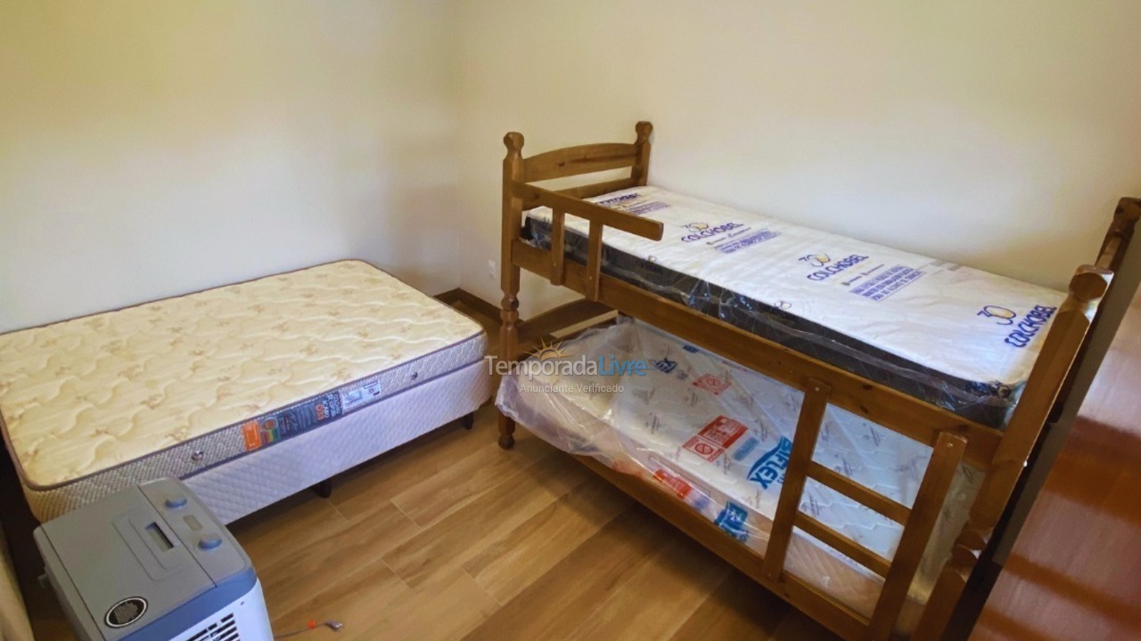 Granja para alquiler de vacaciones em Uberlândia (Chacaras Andorinhas)