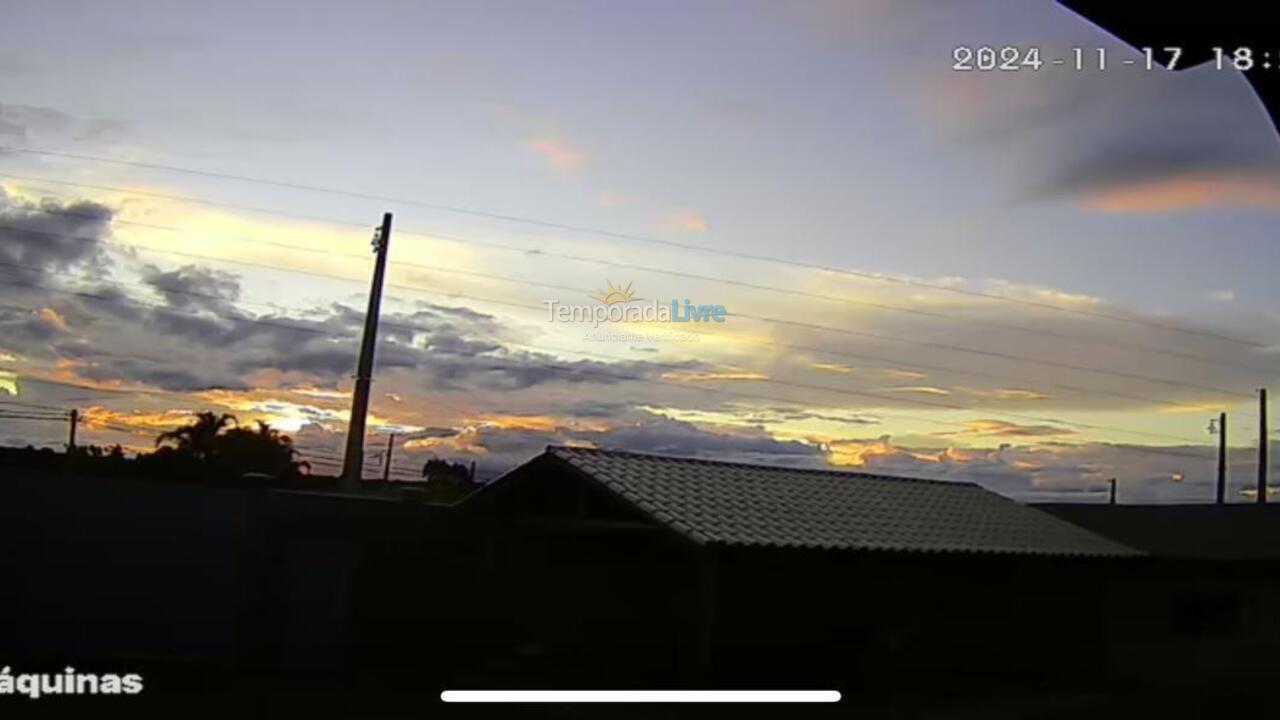 Granja para alquiler de vacaciones em Uberlândia (Chacaras Andorinhas)