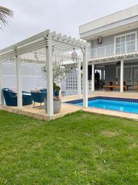 Hermosa casa con piscina