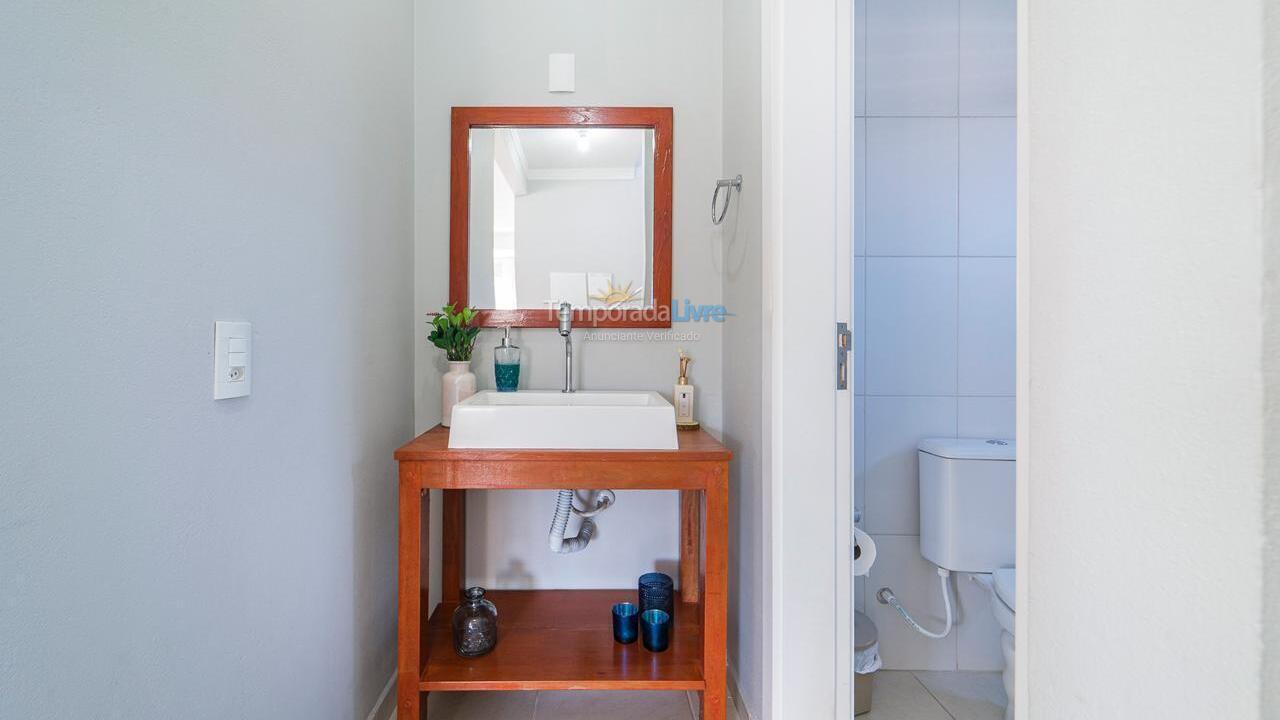 Casa para alquiler de vacaciones em Bombinhas (Praia de Zimbros)