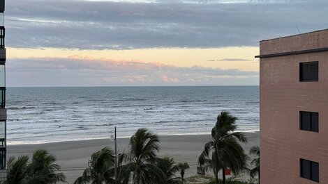 BM301 - Apê c/ Varanda | Ar Cond. | Garagem e Área de Lazer