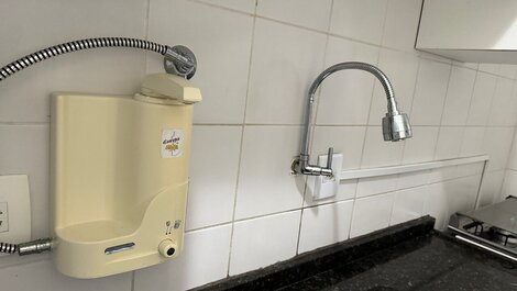 BM301 - Apê c/ Varanda | Ar Cond. | Garagem e Área de Lazer