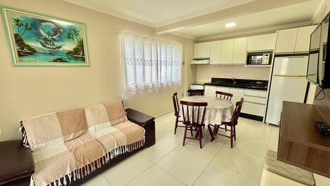 Apartamento frente al mar en Bombinhas, a 200 metros del mar.