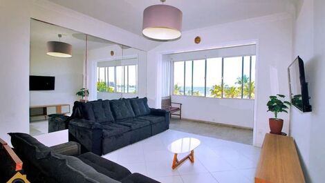 Atlantic Avenue - Copacabana facing the sea