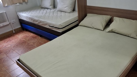 Apedofelps Studio vista mar no José Menino com ar cond, garagem e wifi