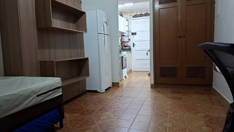 Apedofelps Studio vista mar no José Menino com ar cond, garagem e wifi