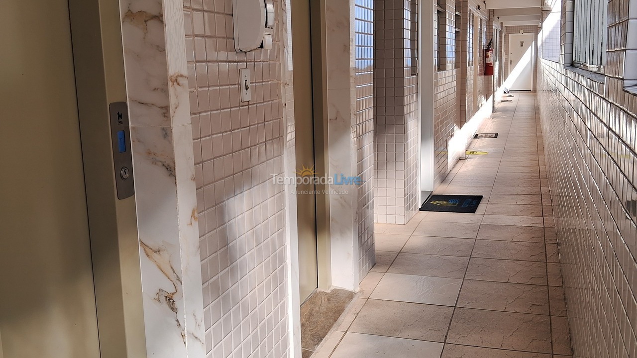 Apartamento para aluguel de temporada em Santos (José Menino)