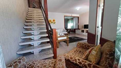 House in Cabo Frio with 3 suites and a swimming pool just a few steps from the sea!