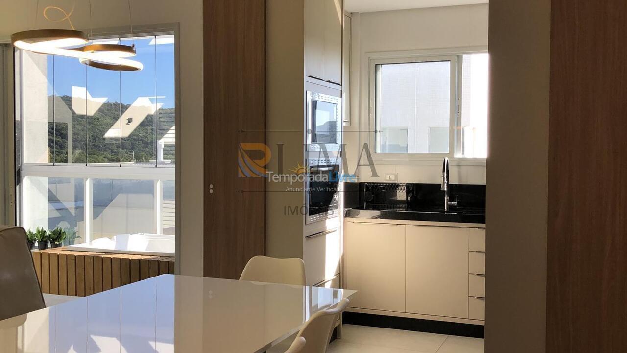 Apartamento para aluguel de temporada em Bombinhas (Canto Grande)