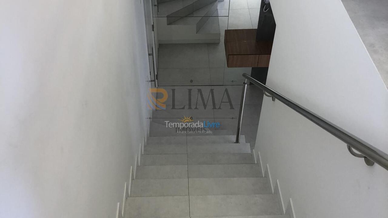 Apartamento para aluguel de temporada em Bombinhas (Canto Grande)