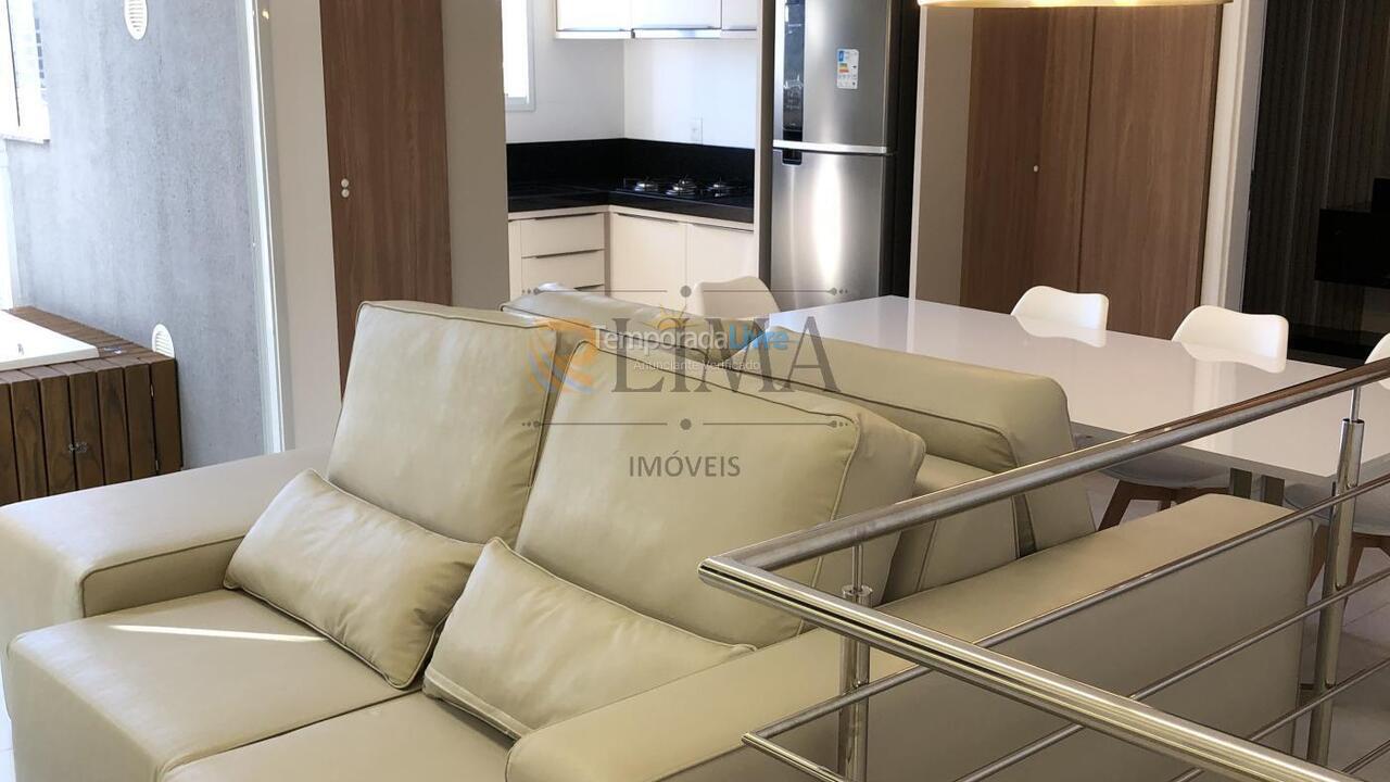 Apartamento para aluguel de temporada em Bombinhas (Canto Grande)