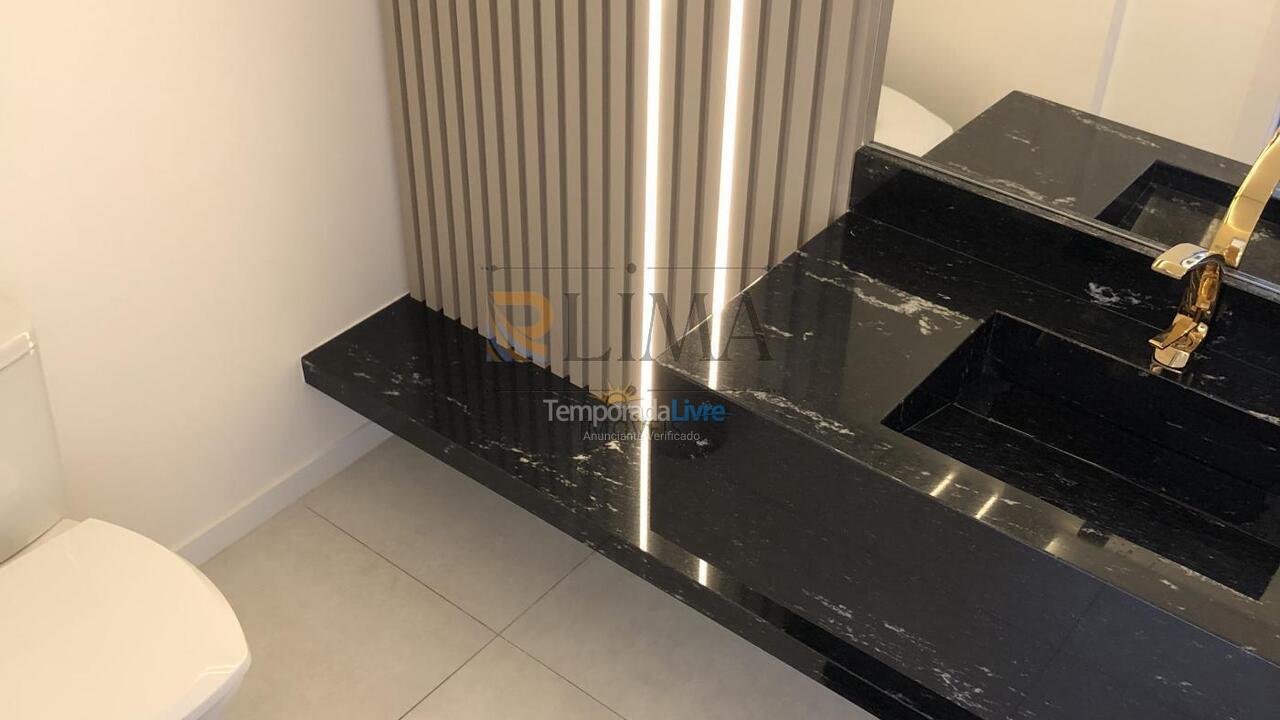 Apartamento para aluguel de temporada em Bombinhas (Canto Grande)