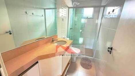 ¡Dúplex finamente amueblado con vistas al mar en Mariscal!