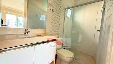 ¡Dúplex finamente amueblado con vistas al mar en Mariscal!