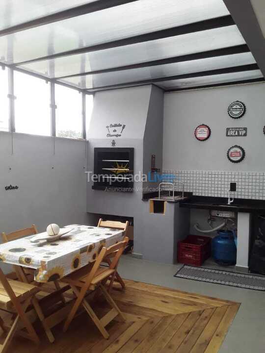 Casa para aluguel de temporada em Bombinhas (Canto Grande)