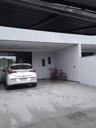2 vagas de garagem fechada