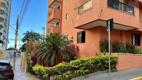 Apartamento na Quadra do mar no Centro de Itapema