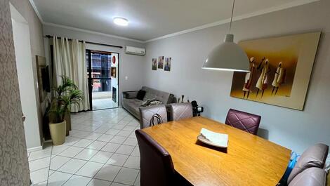 Apartamento na Quadra do mar no Centro de Itapema