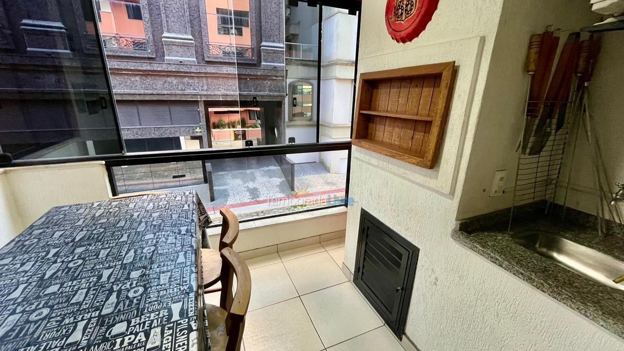 Apartamento para aluguel de temporada em Itapema (Centro)