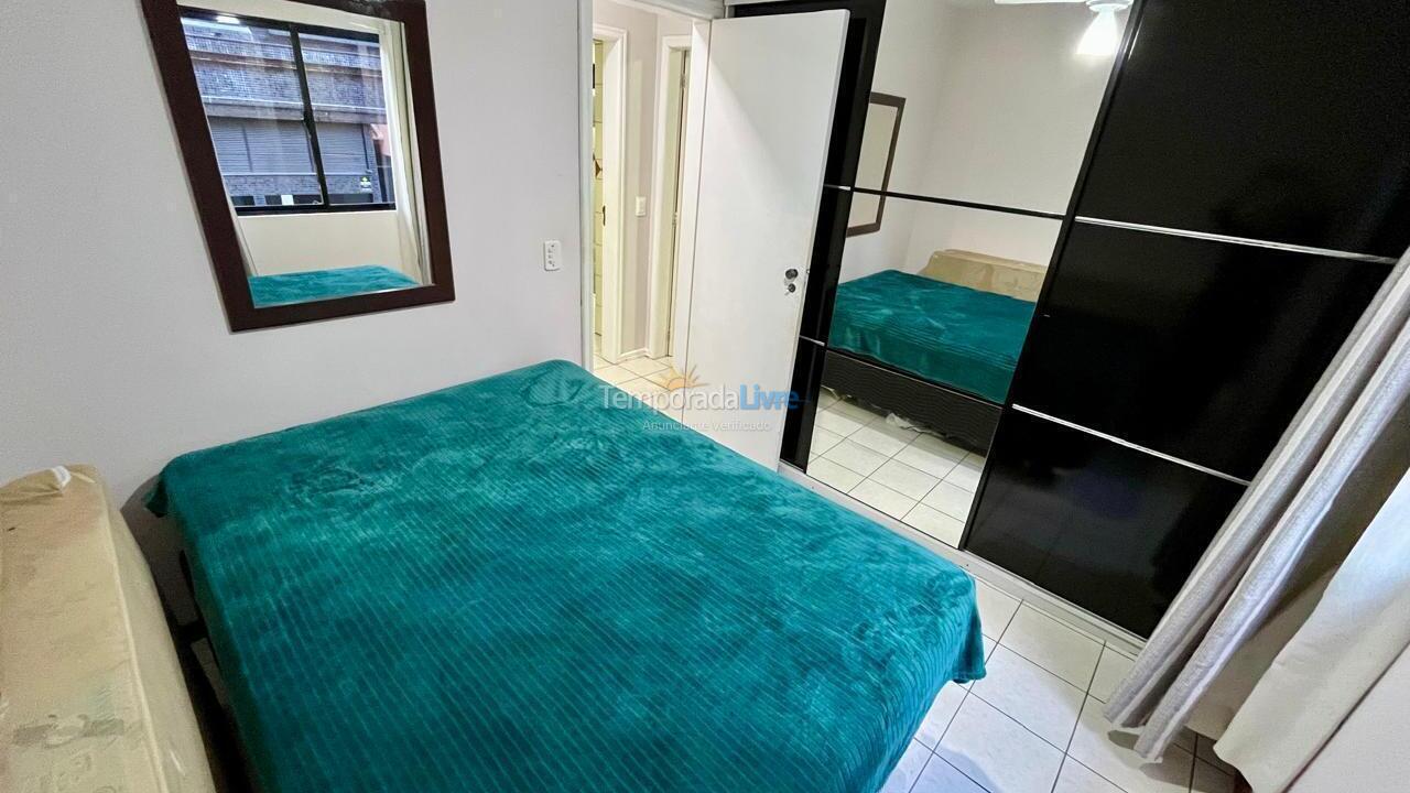 Apartamento para aluguel de temporada em Itapema (Centro)