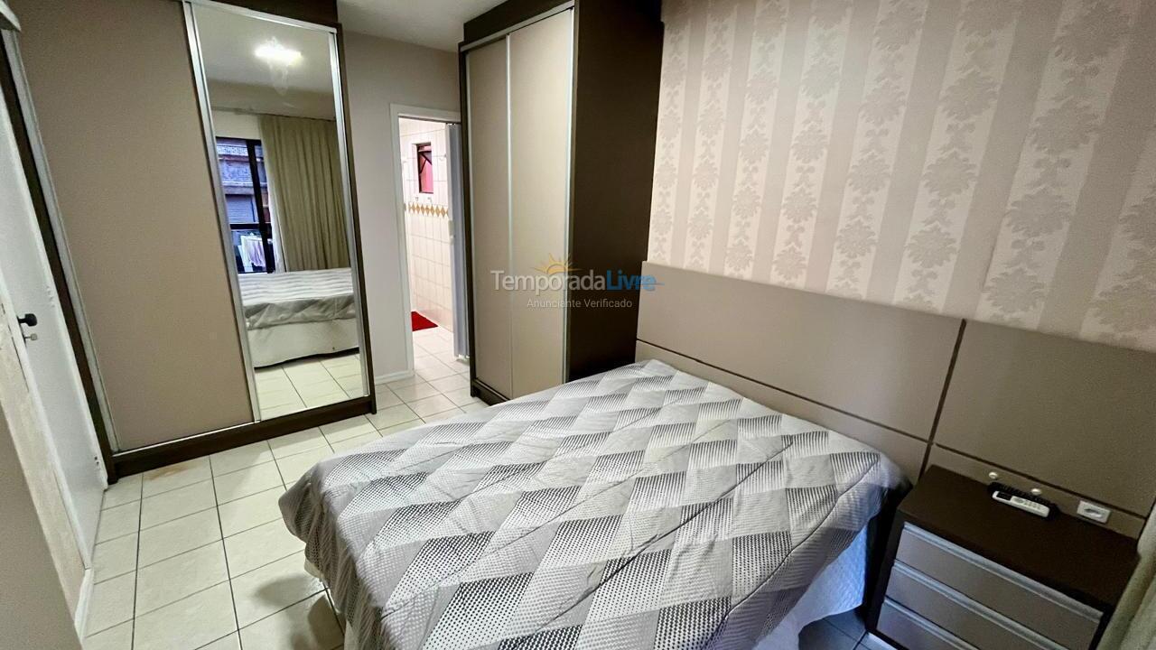 Apartamento para aluguel de temporada em Itapema (Centro)