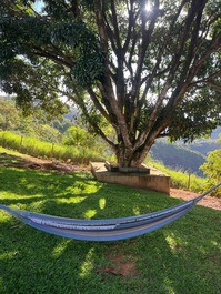 Área verde, espaço para redes de descanso 