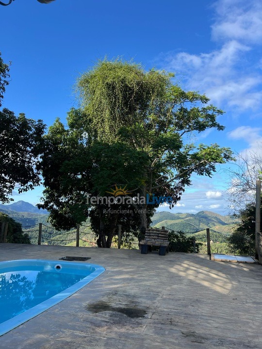 Granja para alquiler de vacaciones em Domingos Martins (Santa Isabel Es)