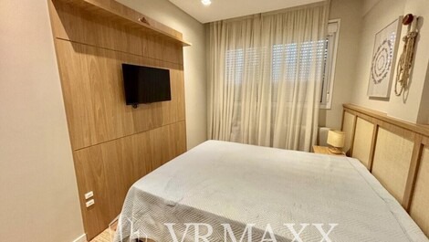 Apartamento com piscina em Mariscal