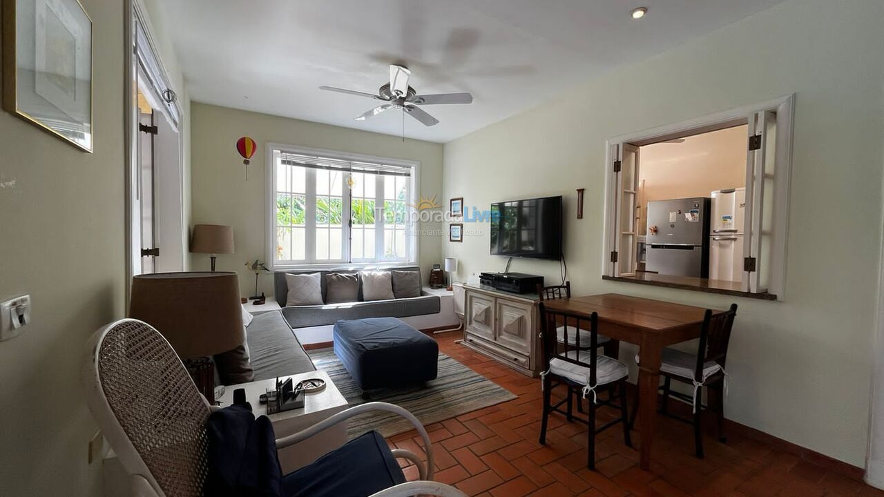 Casa para aluguel de temporada em São Sebastião (Praia da Baleia)