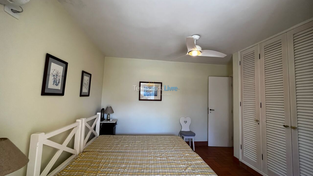 Casa para aluguel de temporada em São Sebastião (Praia da Baleia)