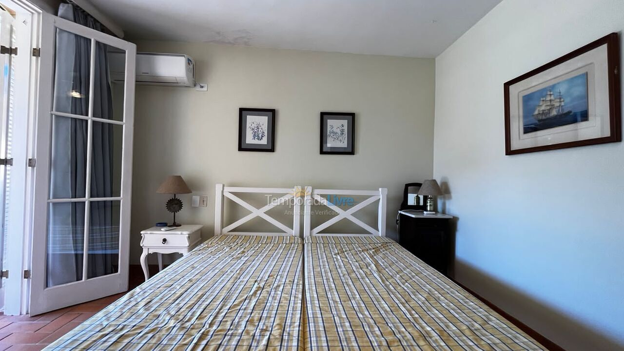 Casa para aluguel de temporada em São Sebastião (Praia da Baleia)