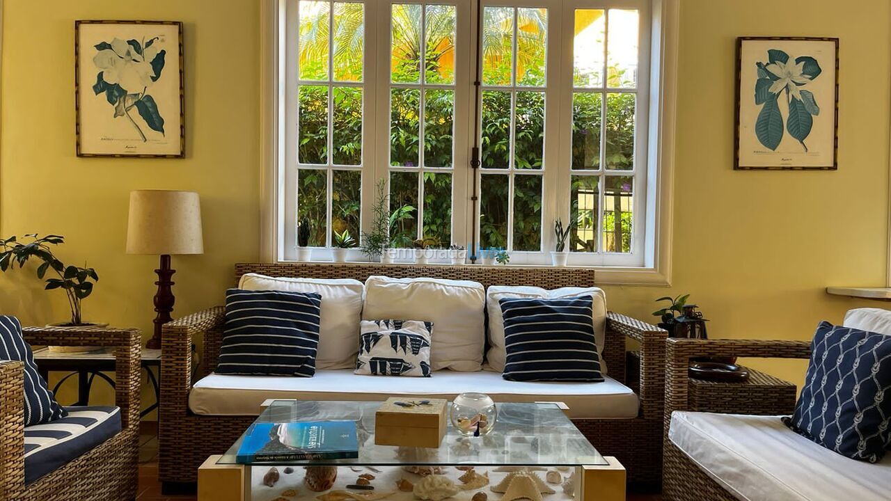 Casa para aluguel de temporada em São Sebastião (Praia da Baleia)