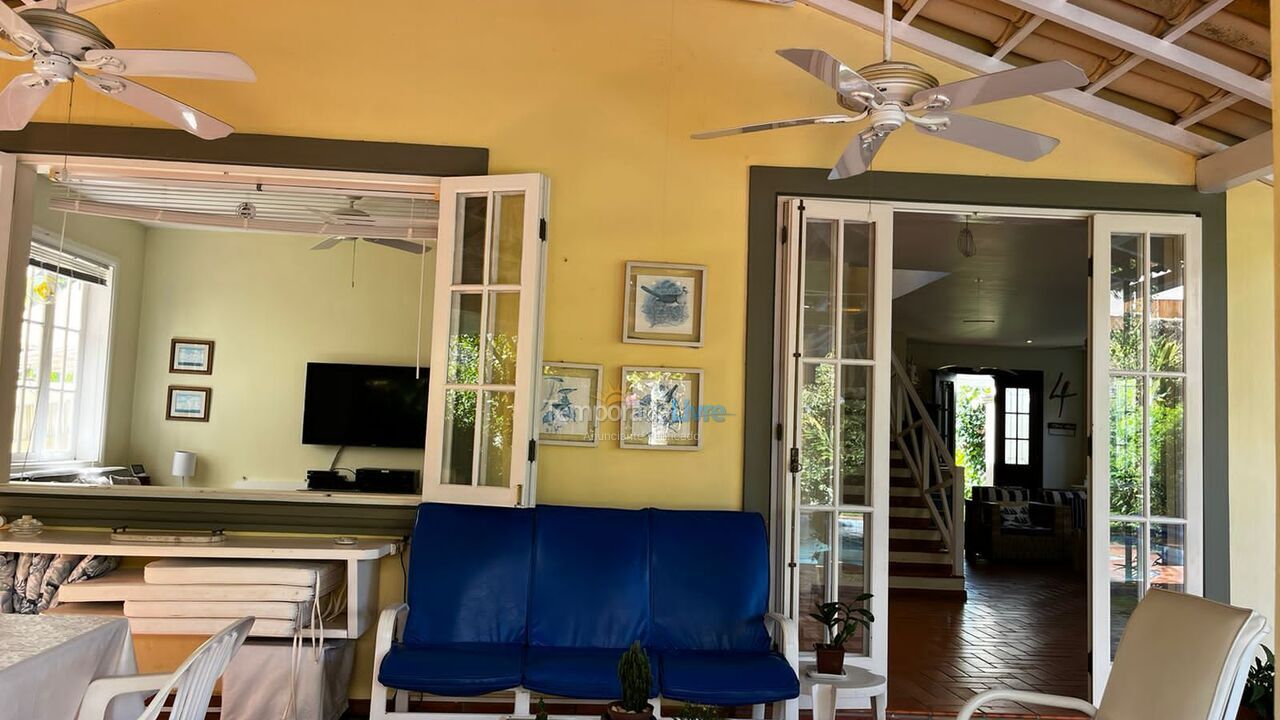 Casa para aluguel de temporada em São Sebastião (Praia da Baleia)