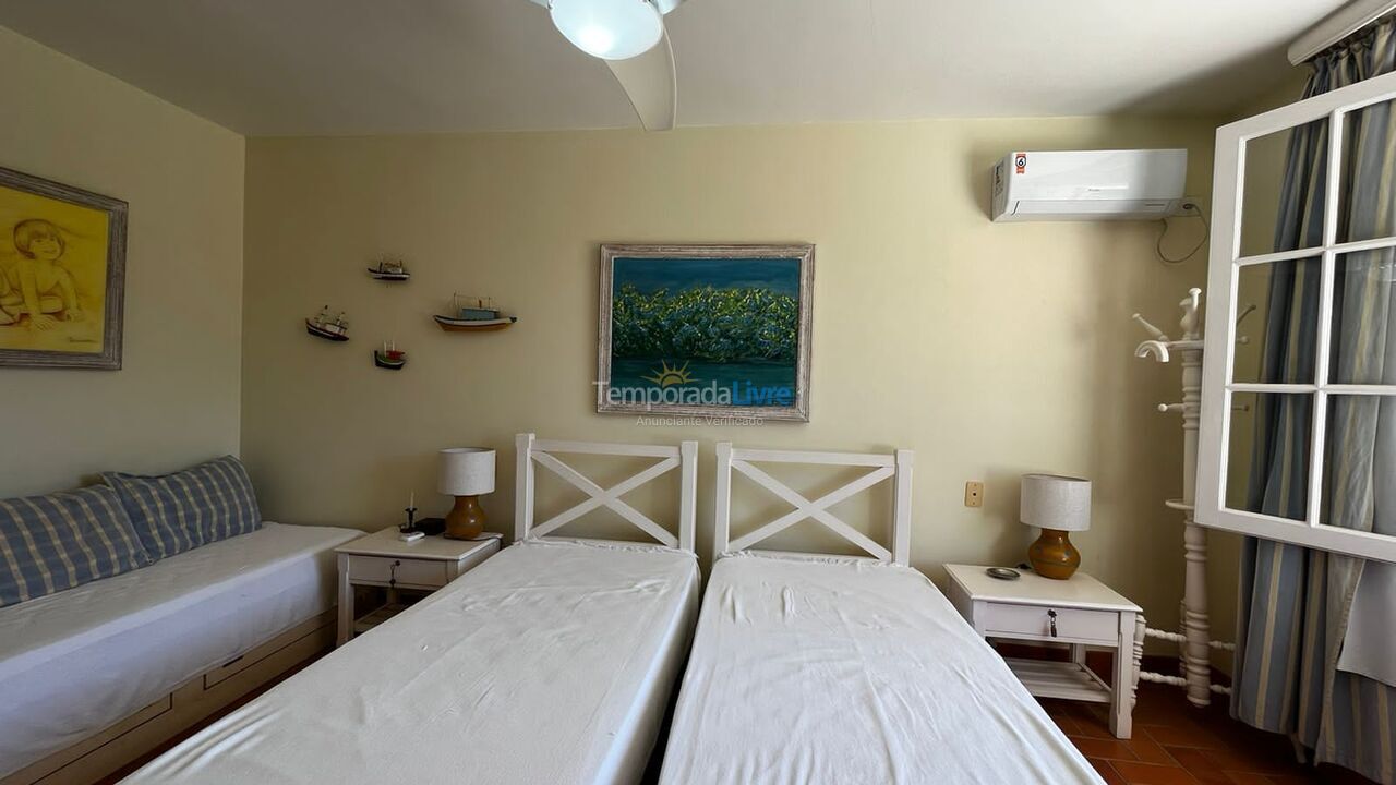 Casa para aluguel de temporada em São Sebastião (Praia da Baleia)