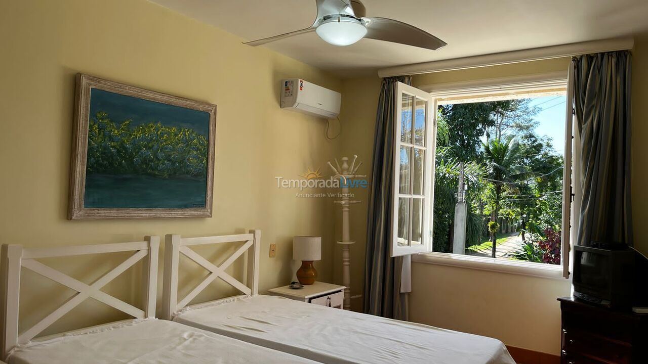 Casa para aluguel de temporada em São Sebastião (Praia da Baleia)