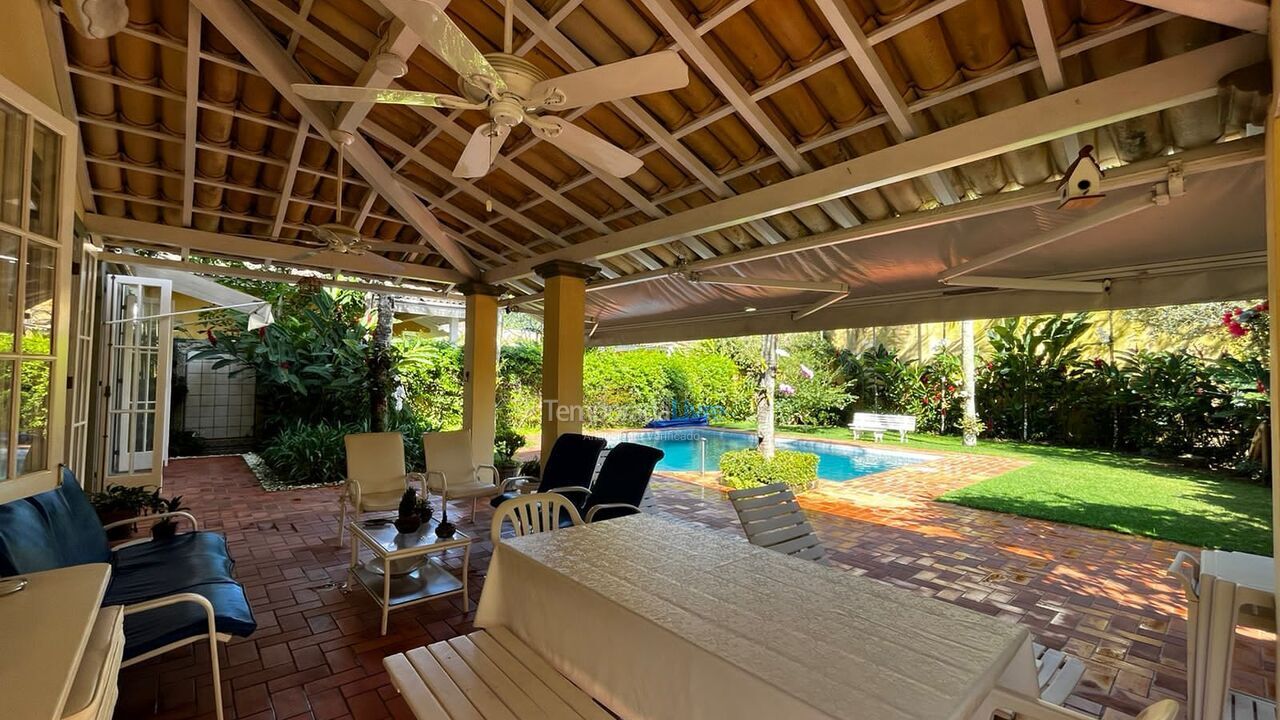 Casa para aluguel de temporada em São Sebastião (Praia da Baleia)