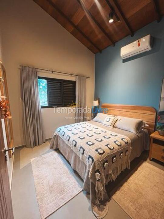 Casa para aluguel de temporada em Laguna (Ponta do Daniel)