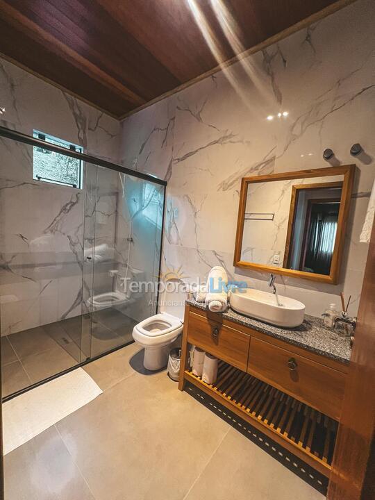 Casa para aluguel de temporada em Laguna (Ponta do Daniel)