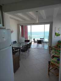 Hermoso y espacioso ático frente al mar