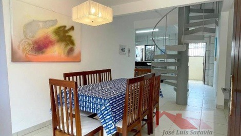 Excelente dúplex em condomínio fechado de frente para o mar!