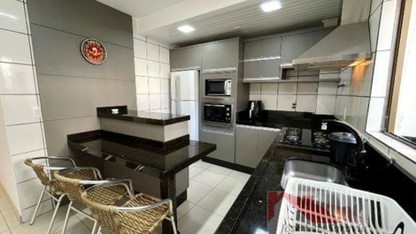 Excelente dúplex em condomínio fechado de frente para o mar!