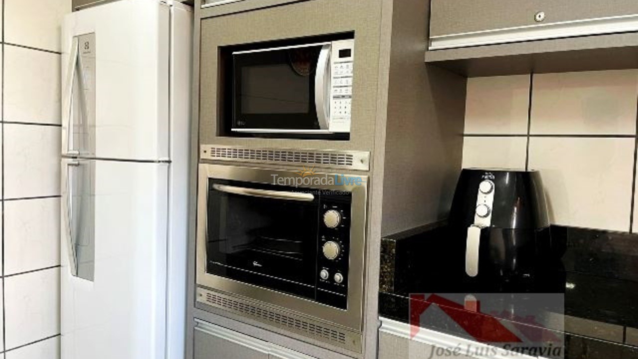 Apartamento para aluguel de temporada em Bombinhas (Praia de Bombas)