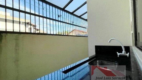 Excelente dúplex em condomínio fechado de frente para o mar!