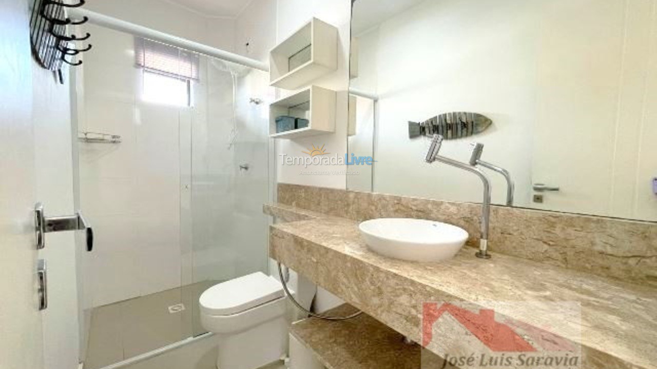 Apartamento para aluguel de temporada em Bombinhas (Praia de Bombas)