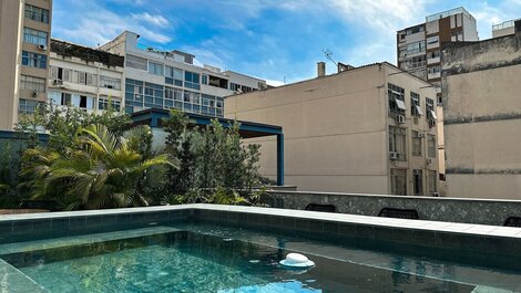 Beautiful loft with balcony in Ipanema