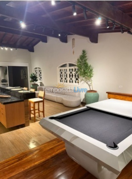 Apartamento para alquiler de vacaciones em Ubatuba (Praia Grande)