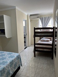 Apartment for 8 people in Bombinhas