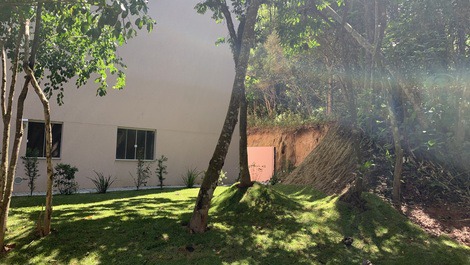 Apartamento em condomínio com Piscina em Bombas - Bombinhas